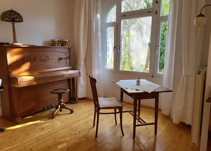 Waehring Apartment